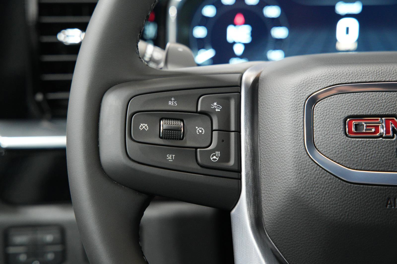 New 2025 GMC Sierra 1500 Elevation image 30