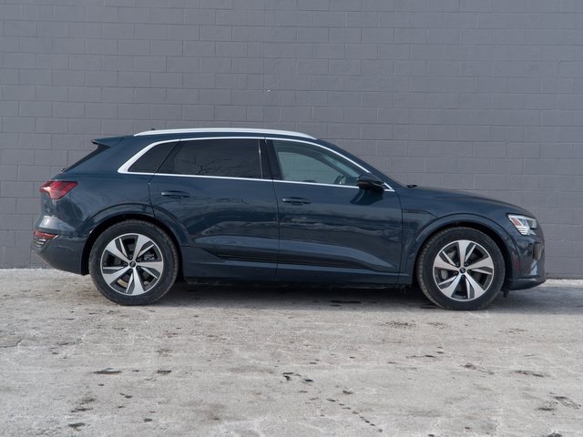 Used 2024 Audi Q8 e-tron Premium Plus w/ Premium Plus Package image 8