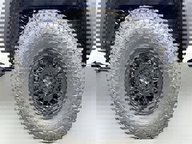 New 2025 Toyota Tacoma TRD Off-Road image 30
