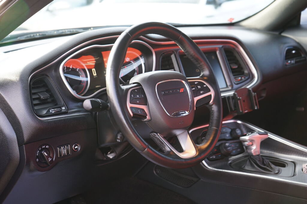 Used 2016 Dodge Challenger R/T Plus image 12