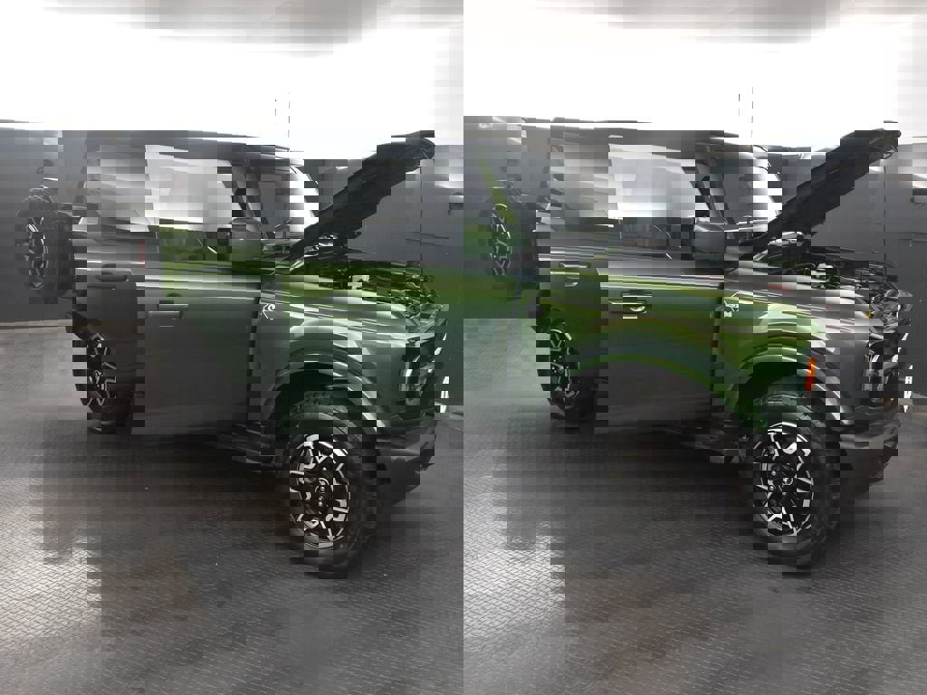 Used 2023 Ford Bronco Outer Banks image 37