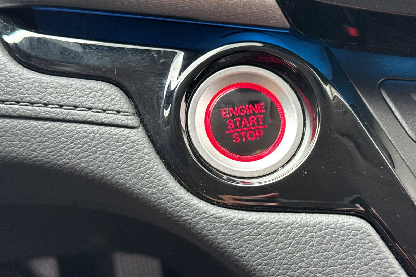 Certified 2026 Honda Odyssey Touring image 16