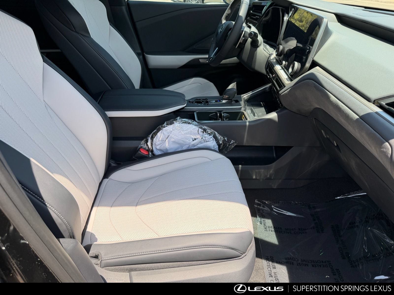 Certified 2026 Lexus TX 500h AWD w/ Technology Package image 31