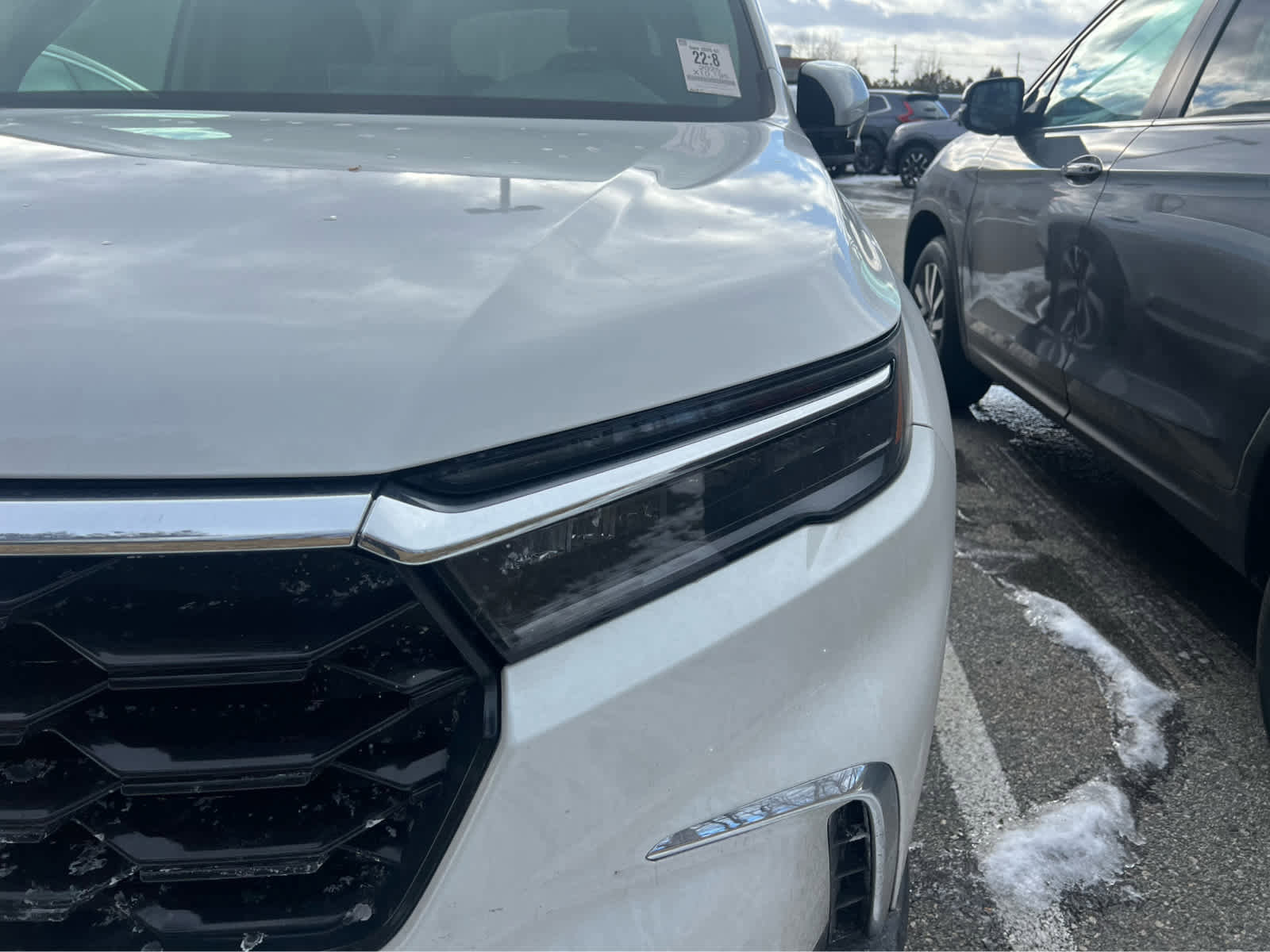 Used 2025 Honda Pilot Touring image 5