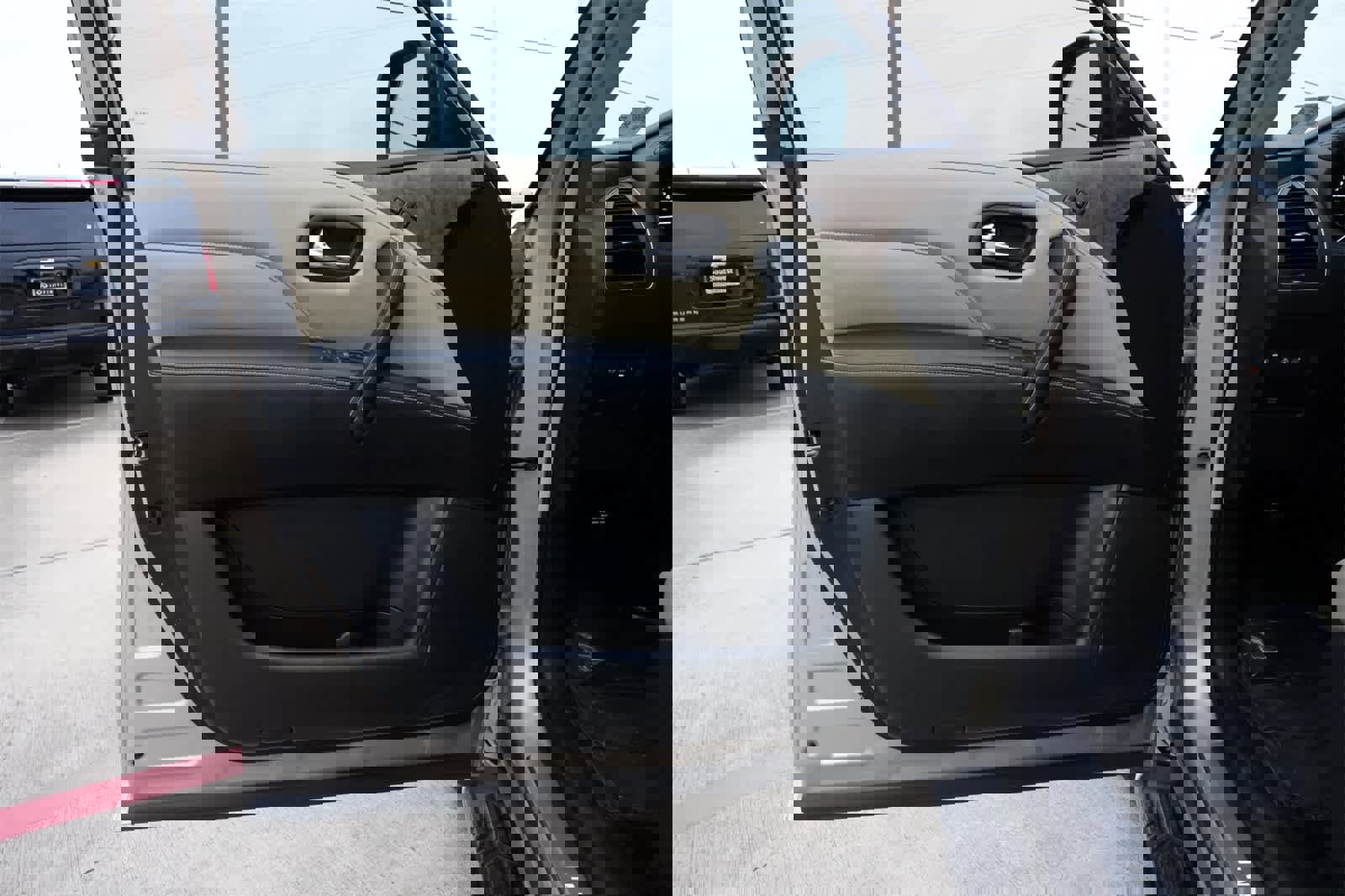 Used 2022 INFINITI QX80 Premium Select w/ Cargo Package image 18