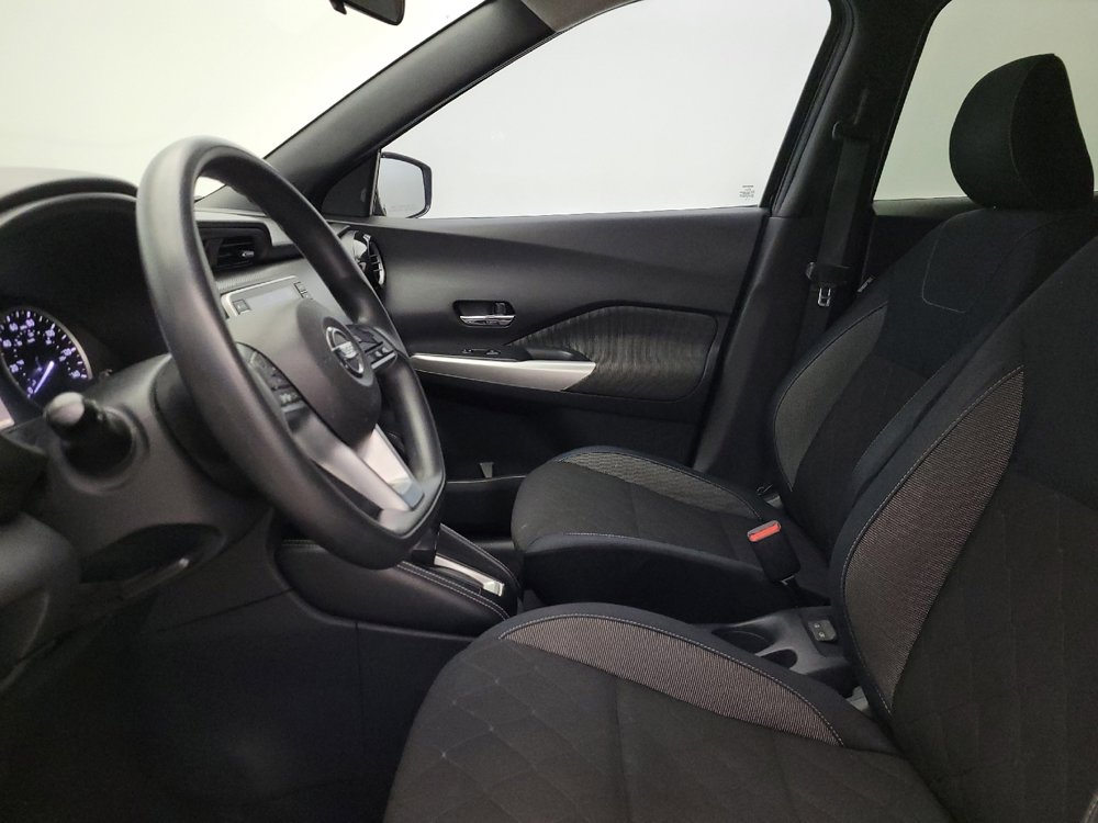 Used 2018 Nissan Kicks SV FWD image 17