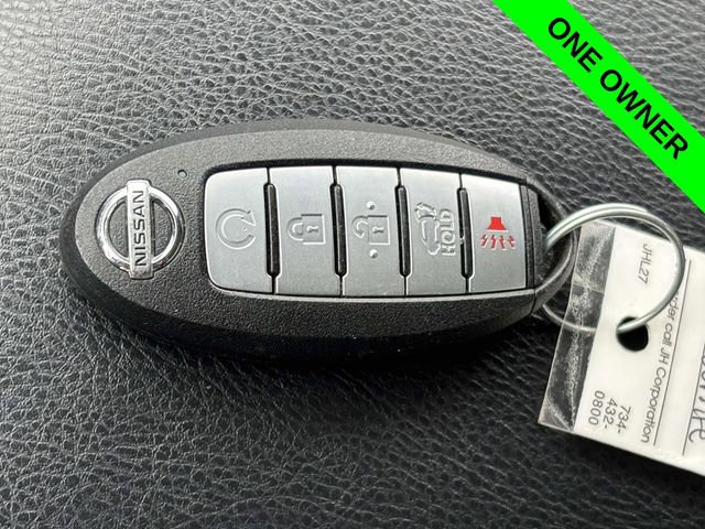 Used 2020 Nissan Pathfinder Platinum w/ Cargo Package image 29