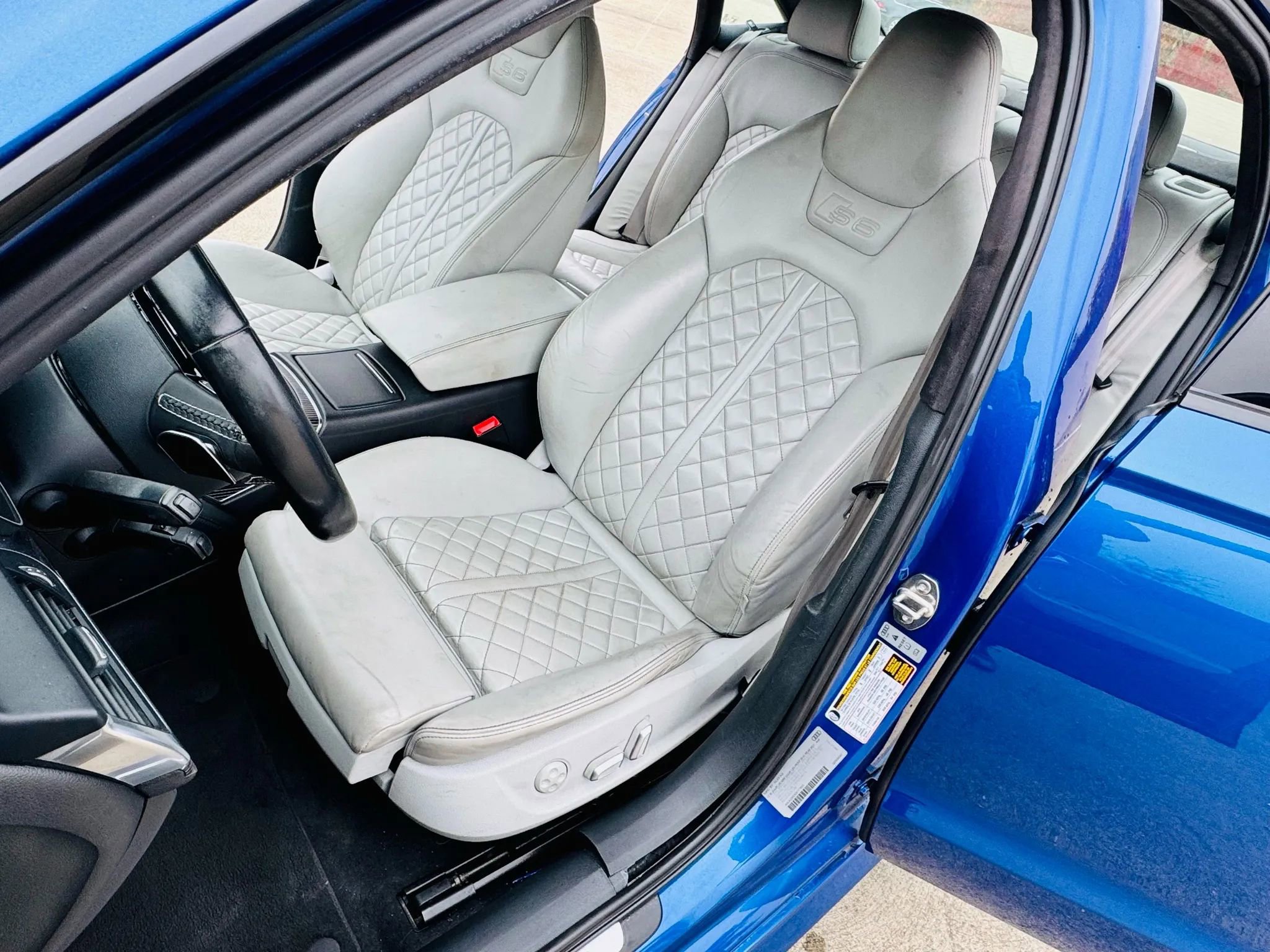 Used 2016 Audi S6 Prestige image 13