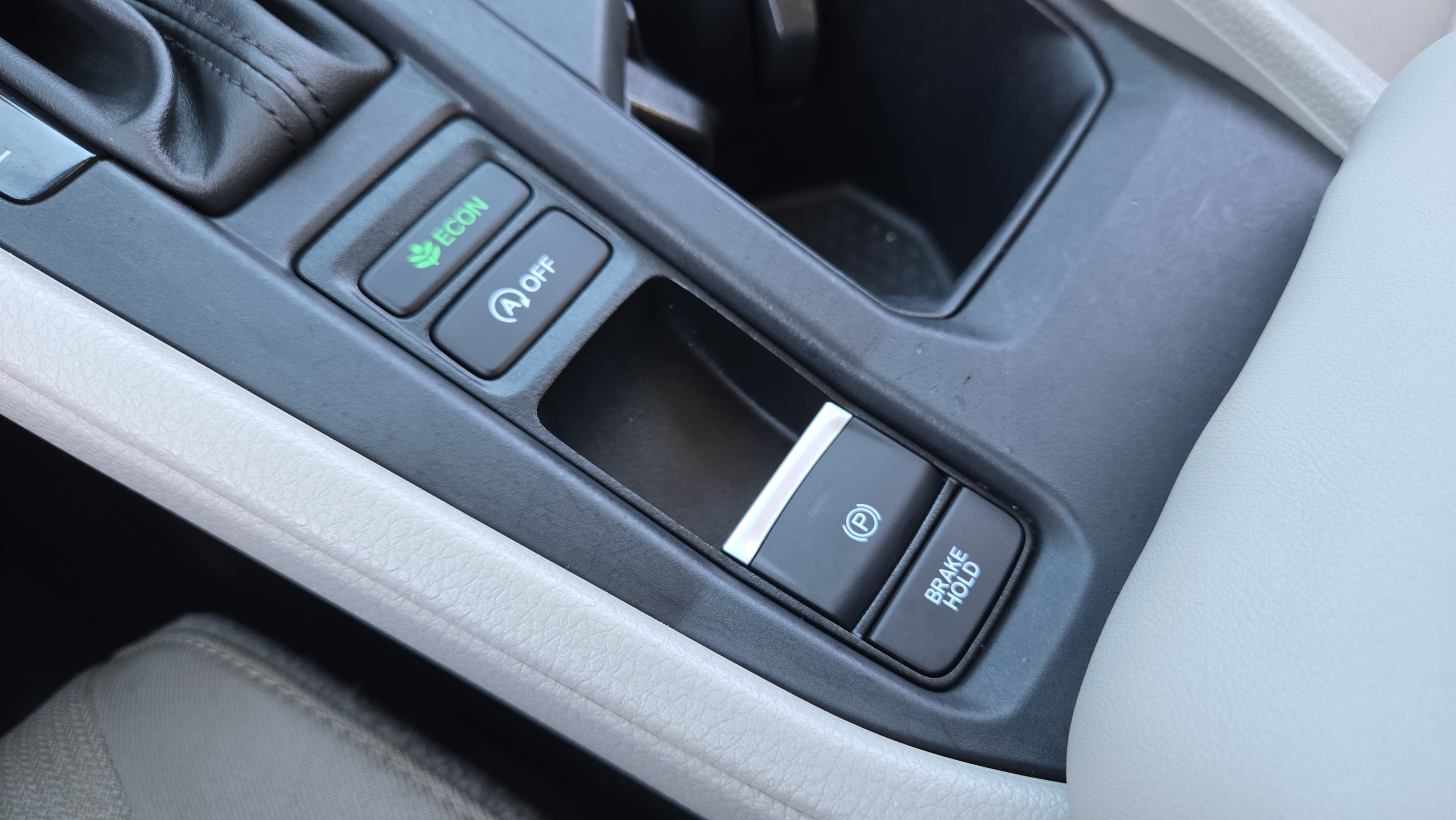 Certified 2024 Honda Accord EX image 33