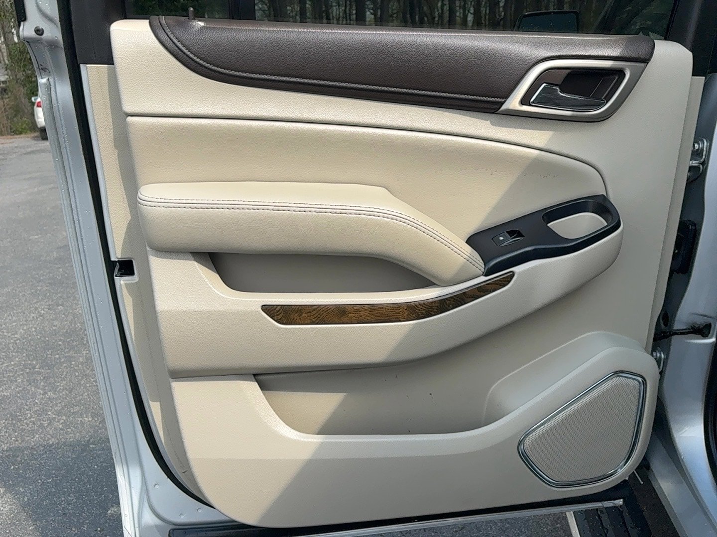 Used 2019 GMC Yukon XL Denali w/ Denali Ultimate Package image 12