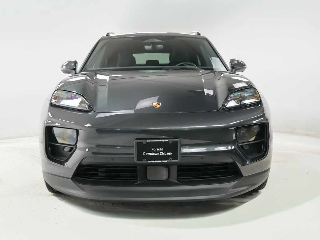 Certified 2025 Porsche Macan Electric RWD image 6