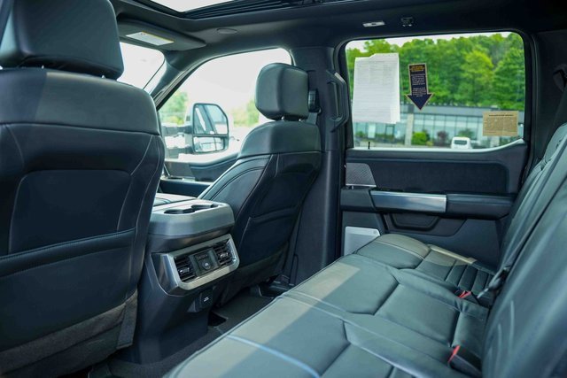Used 2025 Ford F450 Platinum image 24