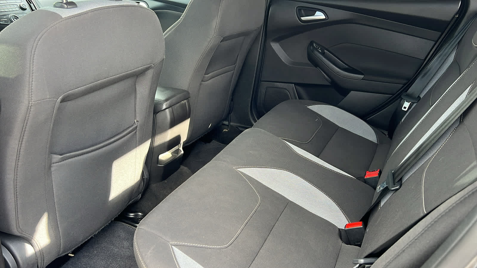 Used 2017 Ford Focus ST FWD image 24