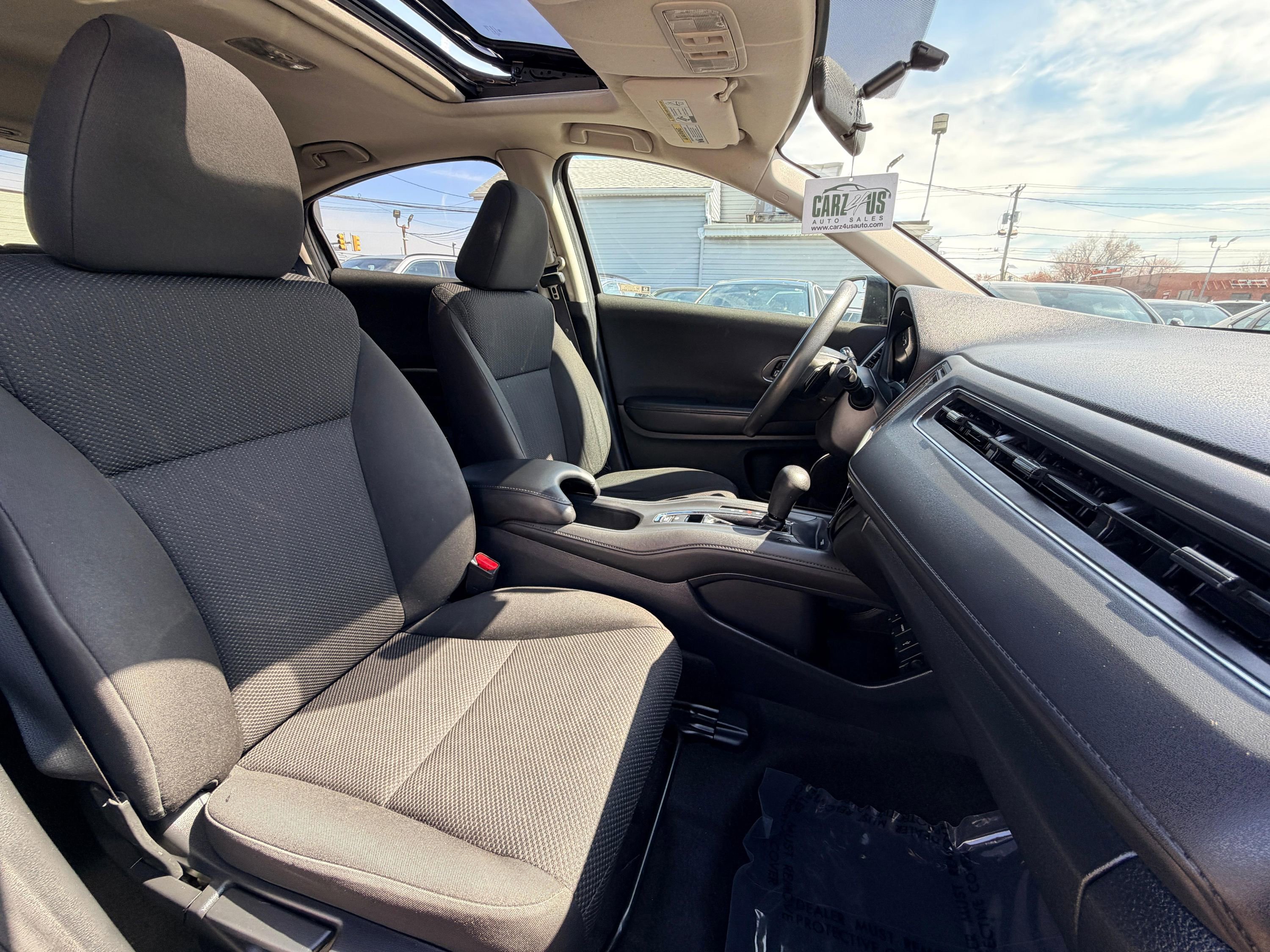Used 2018 Honda HR-V EX image 31
