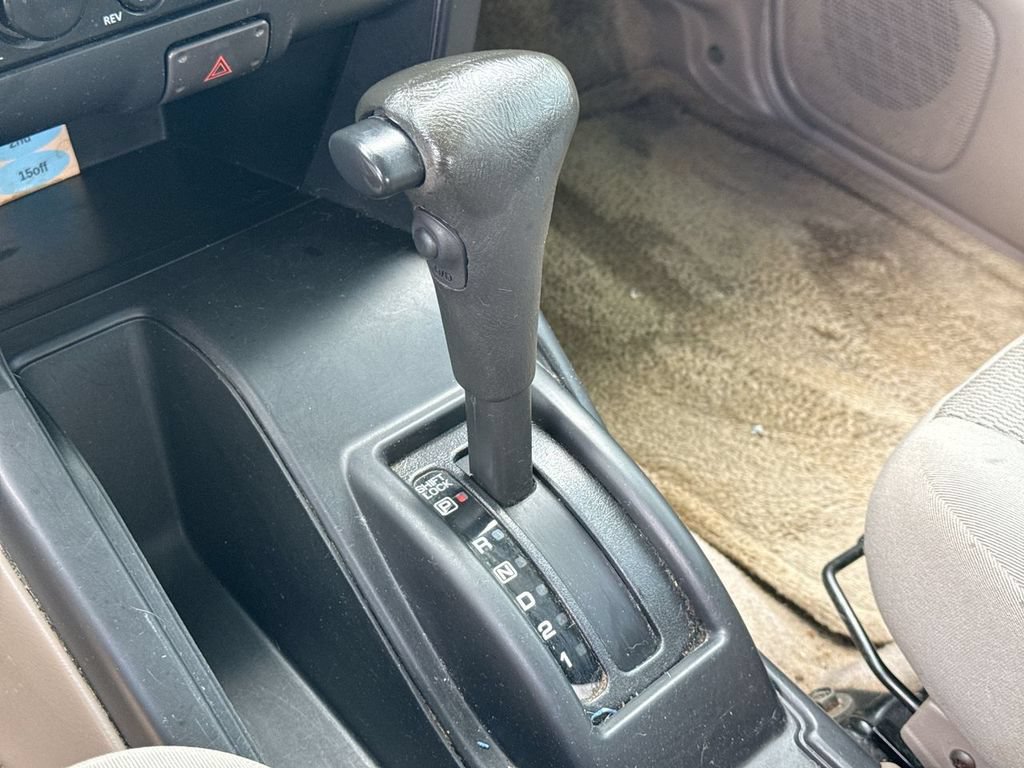 Used 2004 Nissan Frontier XE w/ (PWR) Pwr Pkg RWD image 18