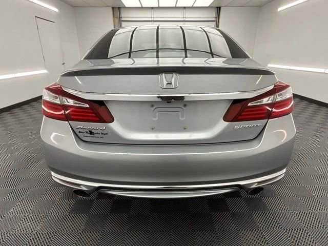 Used 2016 Honda Accord Sport image 20