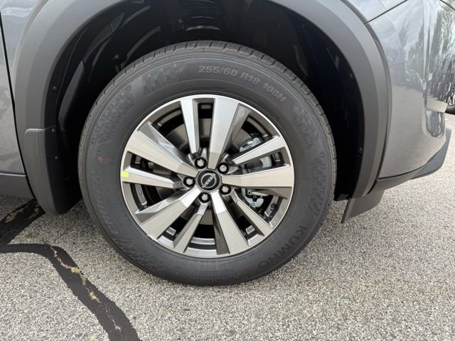 New 2025 Nissan Pathfinder SL w/ Black Appearance Package image 14