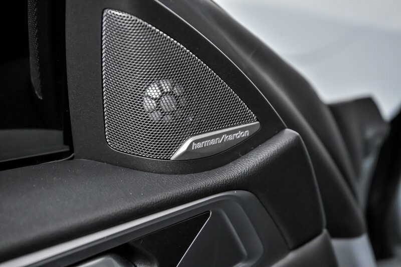 Used 2024 BMW M4 Competition w/ Executive Package image 17