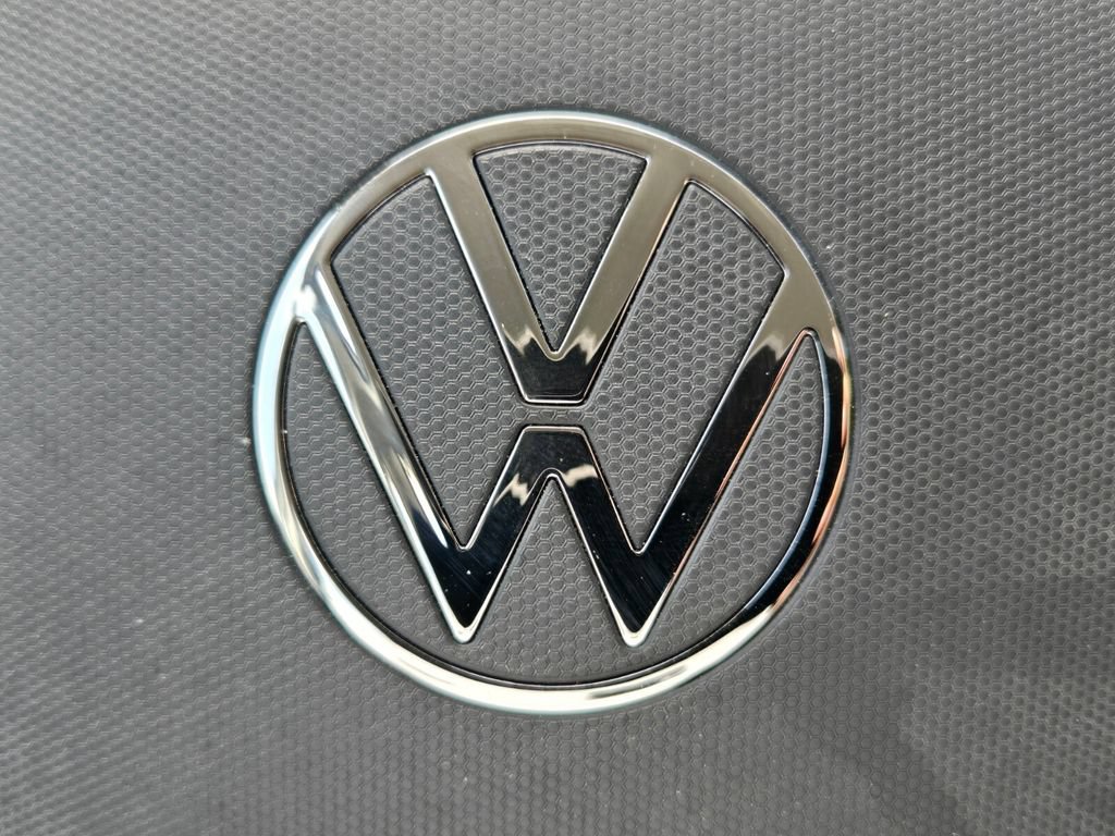 Certified 2023 Volkswagen Taos S FWD image 27