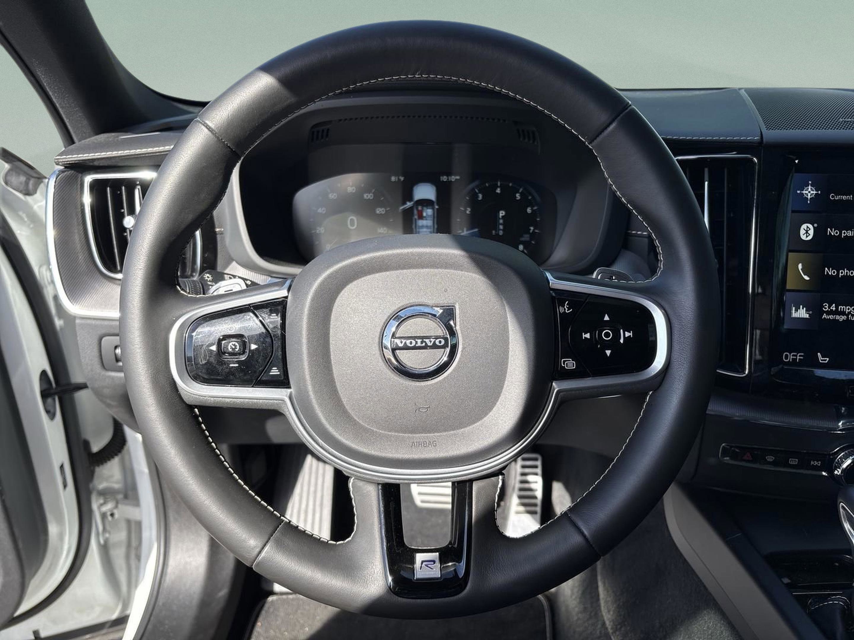 Used 2020 Volvo XC60 T5 R-Design w/ Protection Package Premier image 10