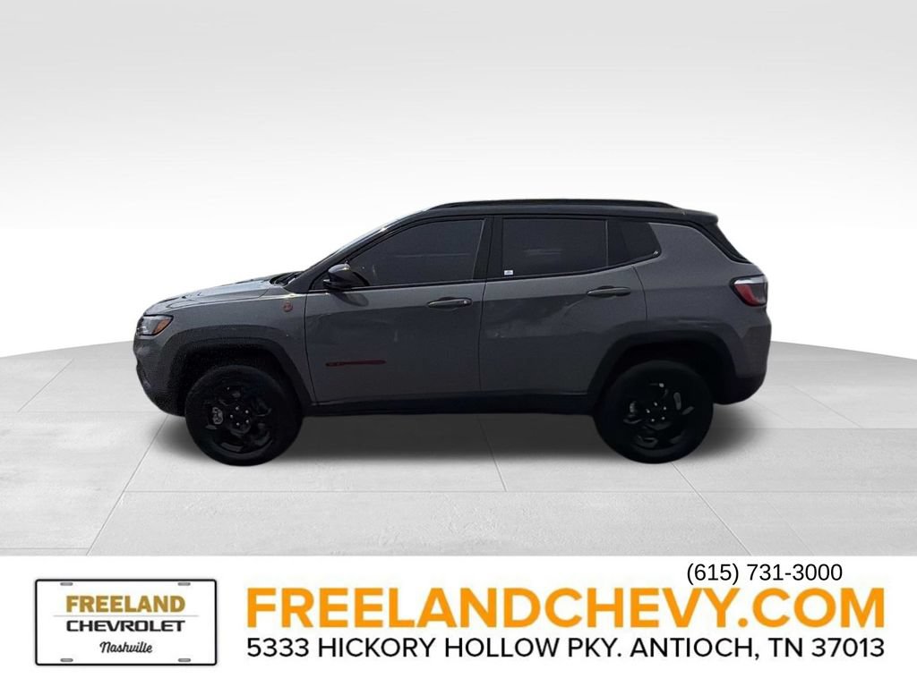 Used 2024 Jeep Compass Trailhawk AWD/4WD image 6