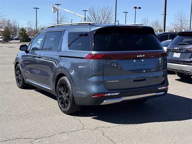 Used 2024 Kia Carnival SX Prestige image 4