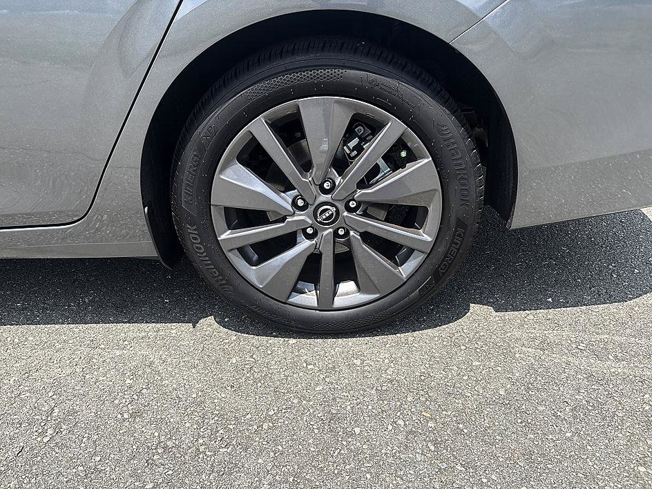 Certified 2026 Nissan Sentra SL w/ Floor Mat Package FWD image 12