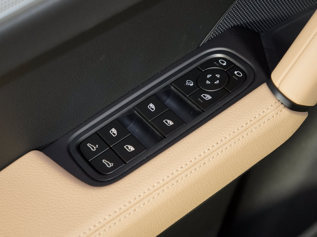 New 2026 Porsche Cayenne AWD/4WD image 16