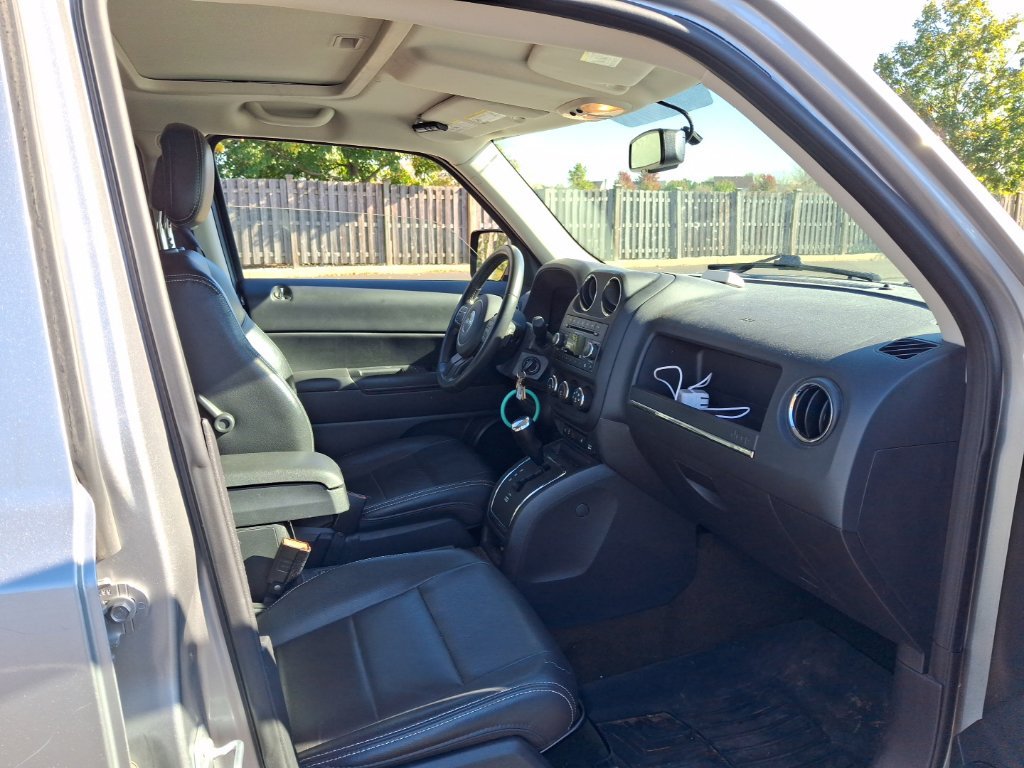 Used 2016 Jeep Patriot High Altitude AWD/4WD image 8