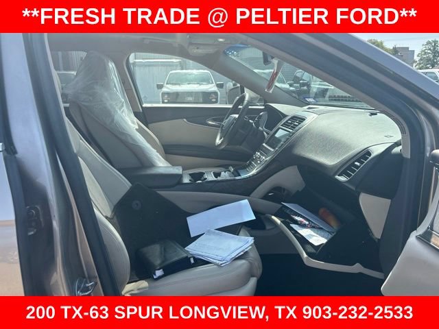 Used 2019 Lincoln Nautilus Reserve FWD image 12