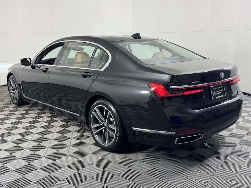 Used 2022 BMW 750i xDrive AWD/4WD image 8