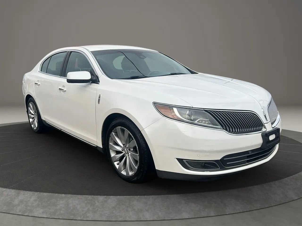 Used 2015 Lincoln MKS AWD w/ Equipment Group 101A image 3