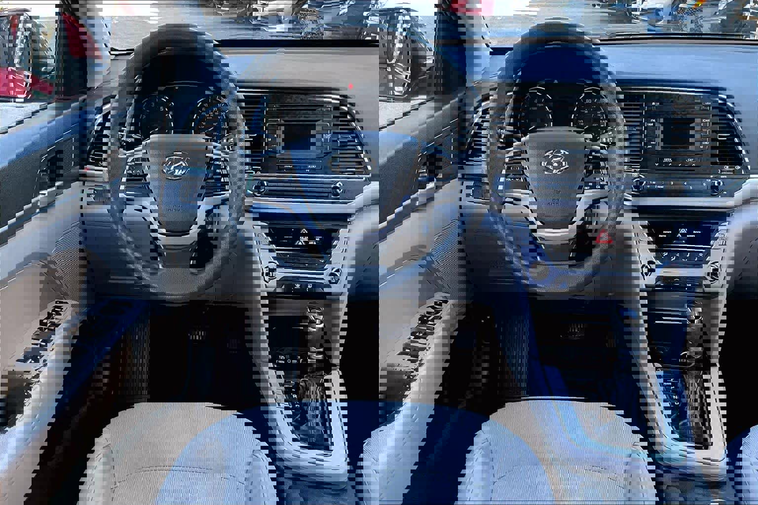 Used 2017 Hyundai Elantra SE image 6