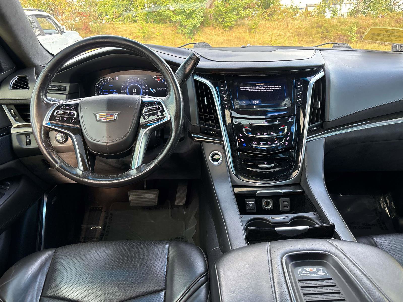 Used 2020 Cadillac Escalade ESV Platinum image 15