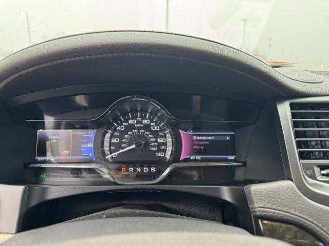 Used 2014 Lincoln MKS AWD w/ Equipment Group 101A image 15