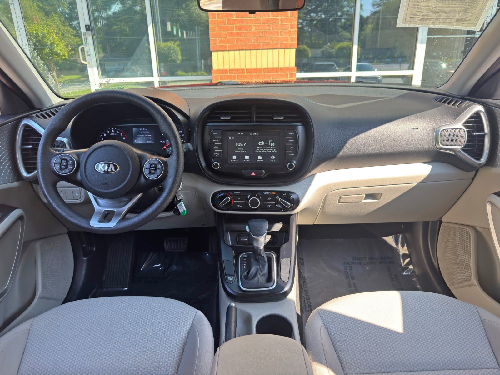 Used 2021 Kia Soul LX FWD image 11