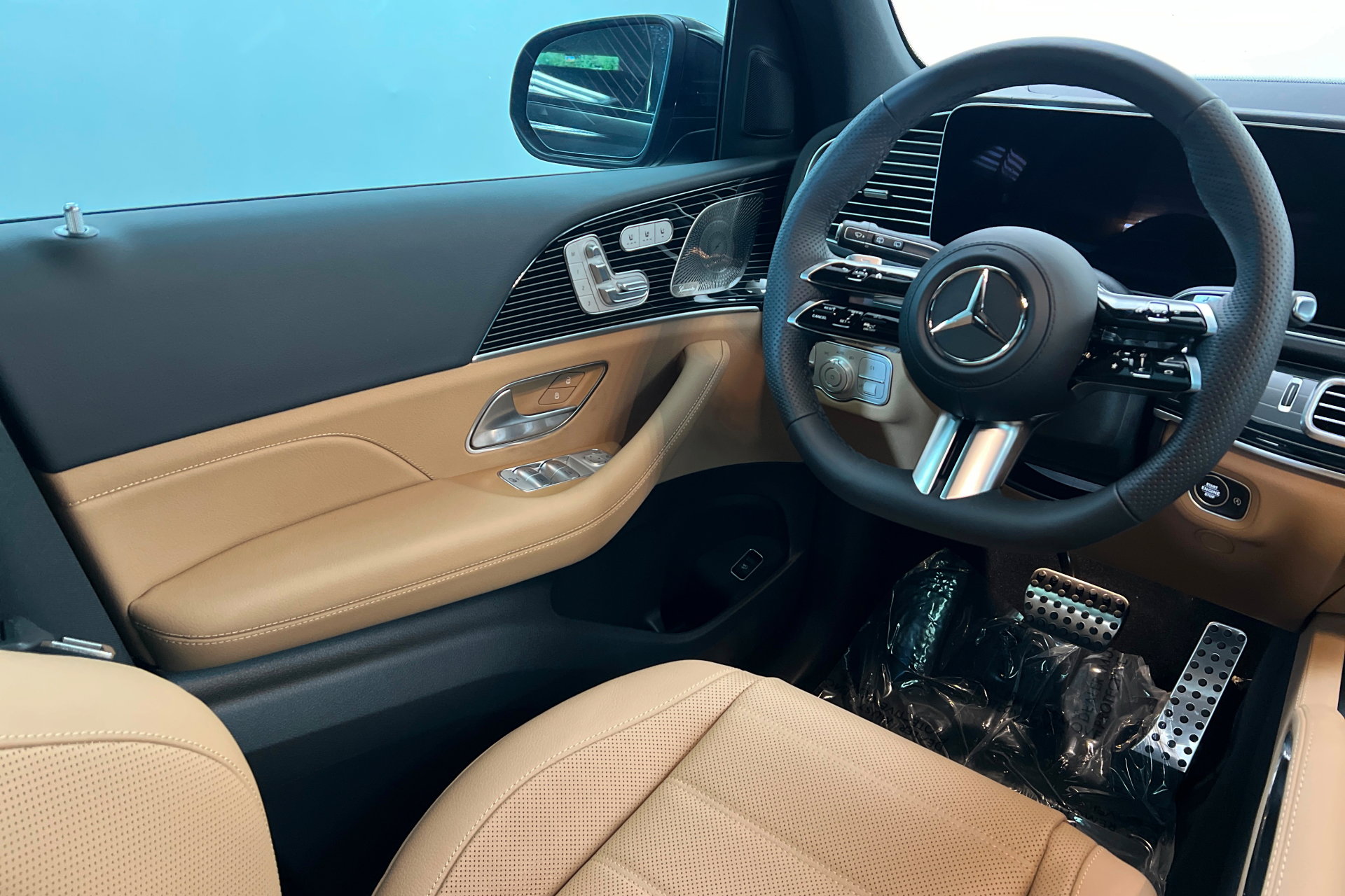 New 2026 Mercedes-Benz GLS 450 4MATIC image 11