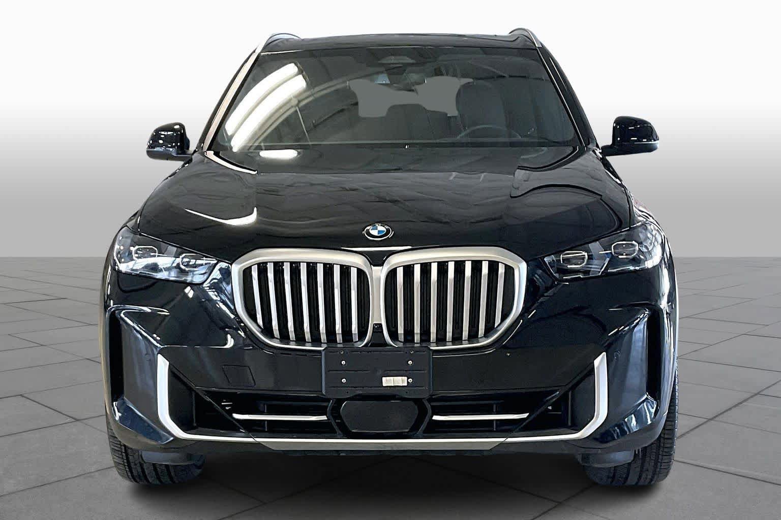Used 2025 BMW X5 xDrive40i AWD/4WD image 3