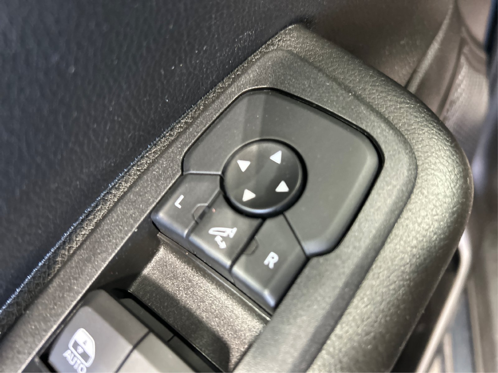 New 2026 RAM 1500 Big Horn AWD/4WD image 30