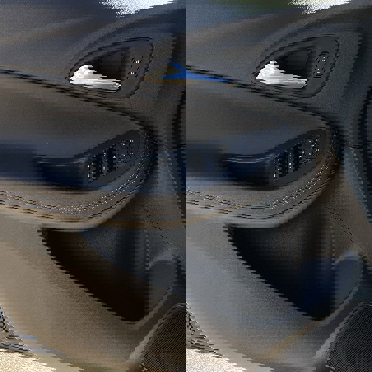 Certified 2024 Buick Encore GX Sport Touring image 20