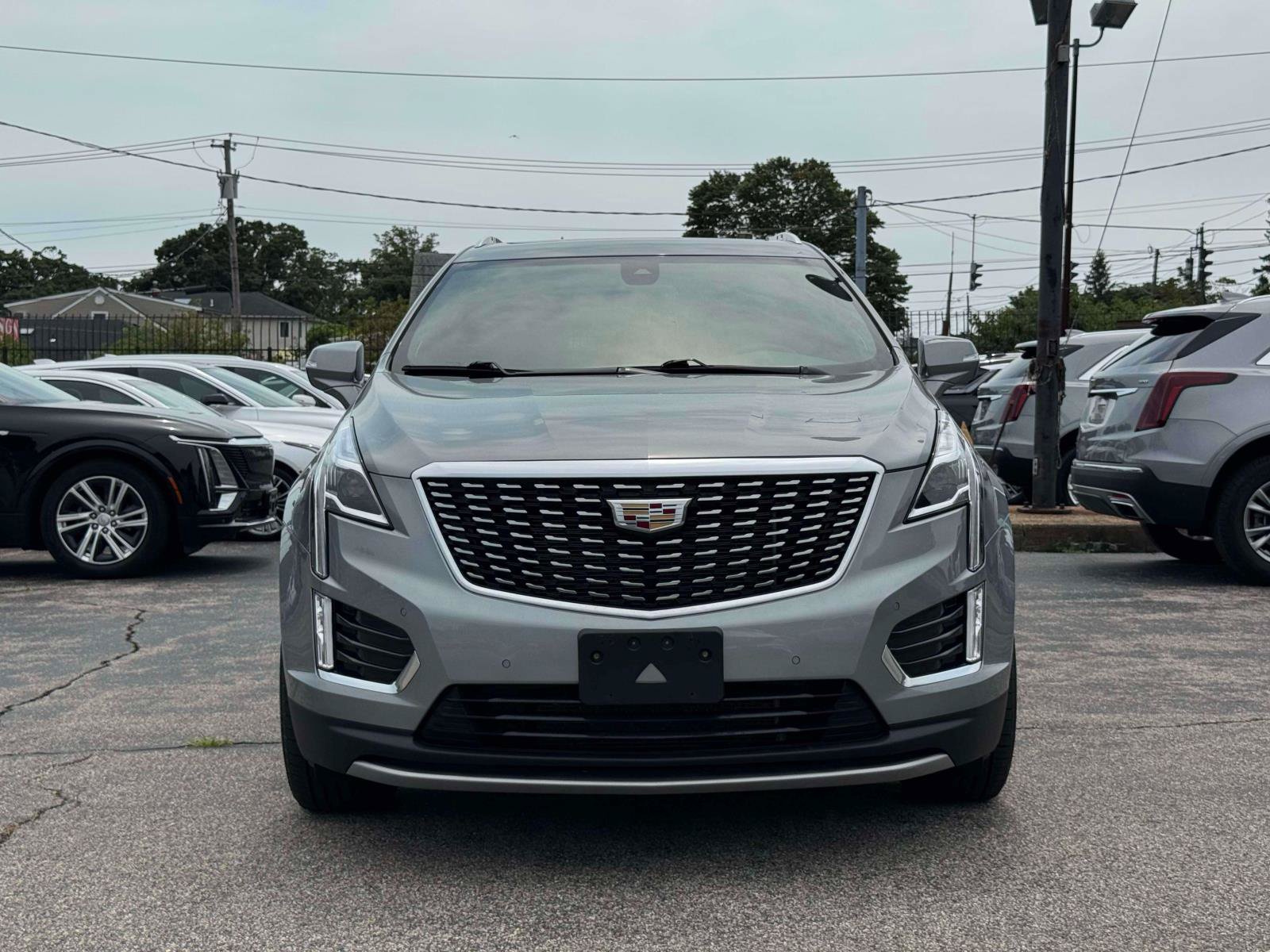 Certified 2023 Cadillac XT5 Premium Luxury AWD/4WD image 2