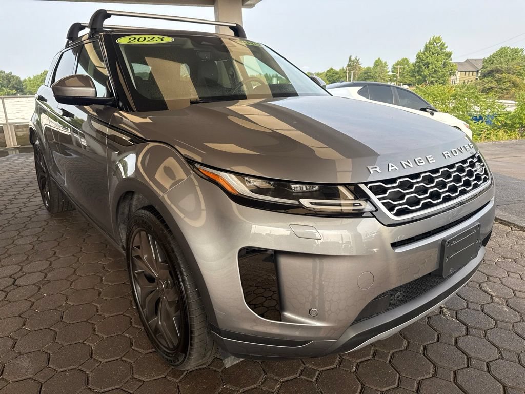 Used 2023 Land Rover Range Rover Evoque SE AWD/4WD image 4