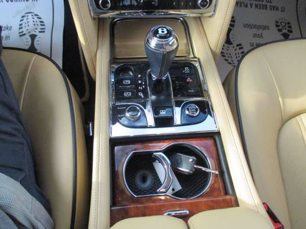 Used 2014 Bentley Mulsanne RWD image 11