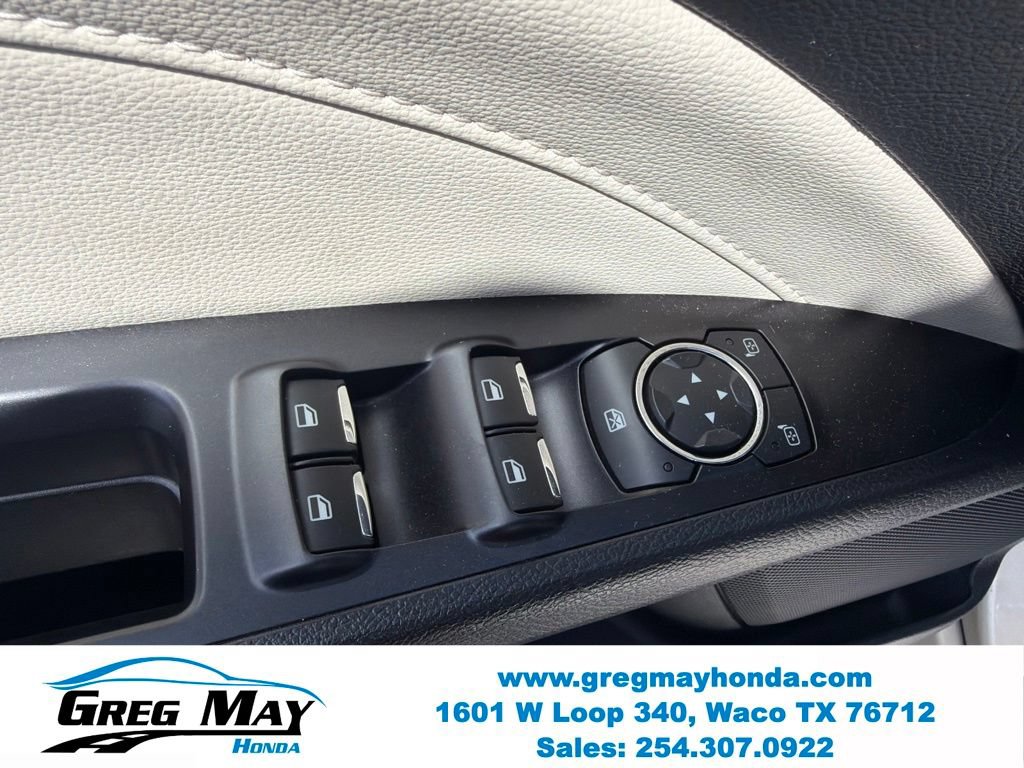Used 2017 Ford Fusion Titanium AWD/4WD image 22