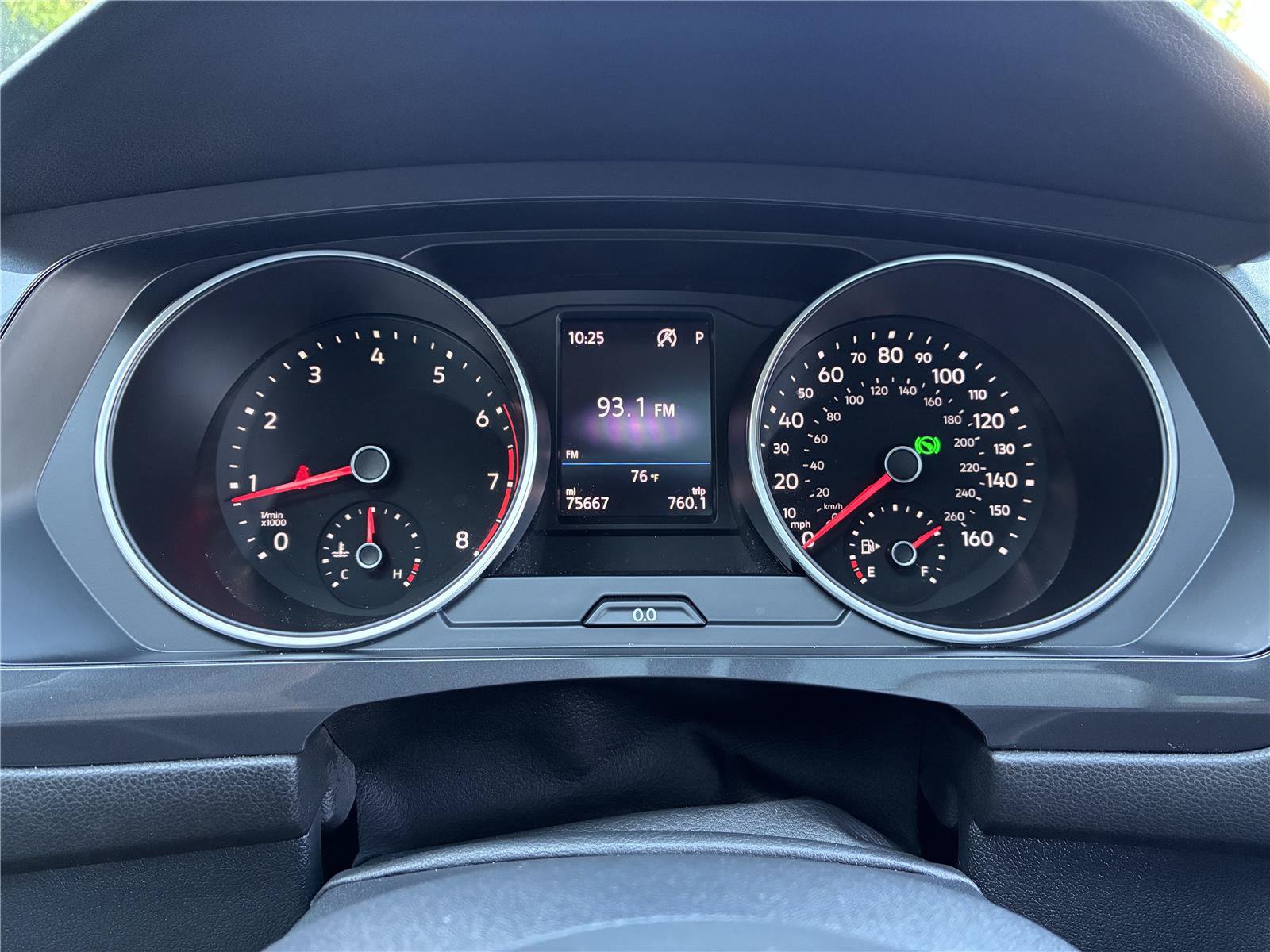 Used 2020 Volkswagen Tiguan SE FWD image 34