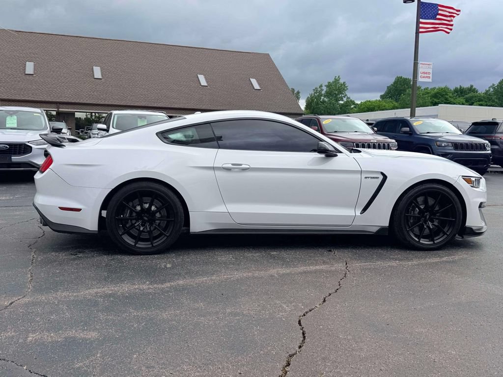 Used 2016 Ford Mustang Shelby GT350 w/ Technology Package RWD image 7