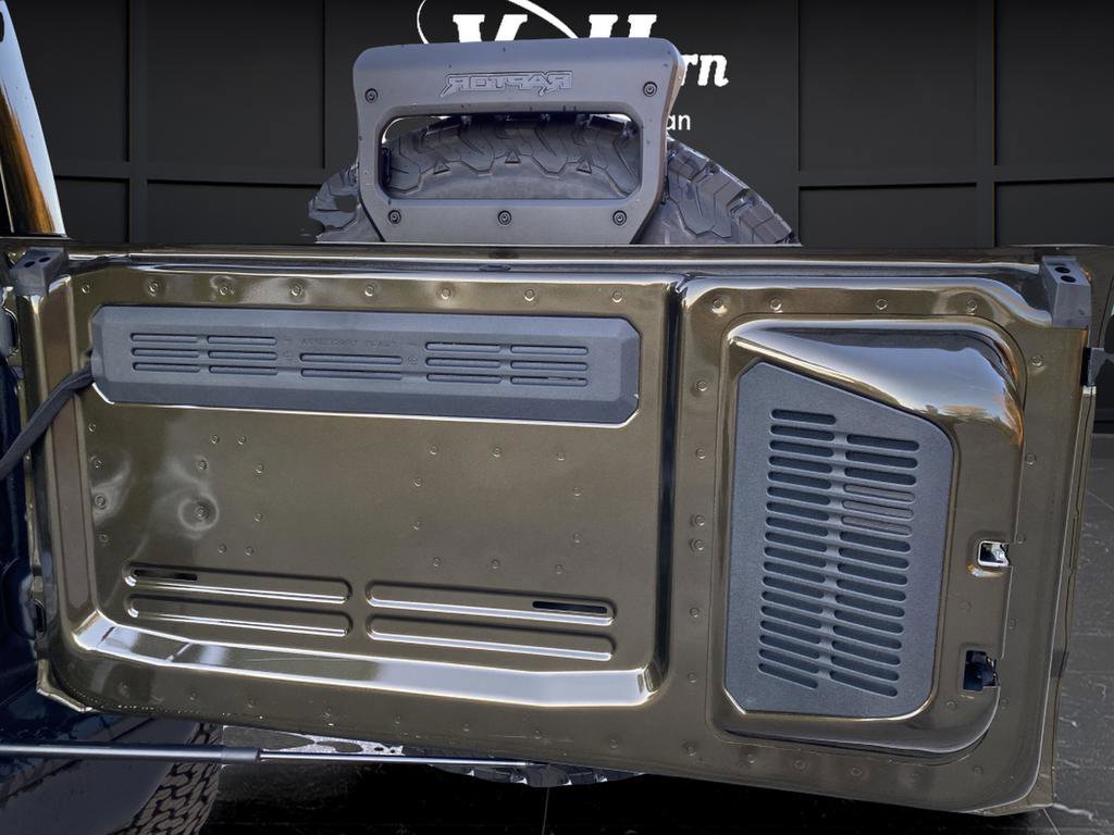 New 2025 Ford Bronco Raptor image 17