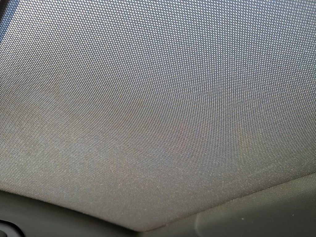 Used 2019 Volkswagen Beetle 2.0T SE image 27