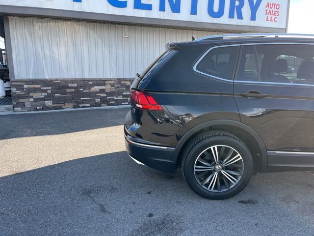 Used 2018 Volkswagen Tiguan SEL Premium image 11
