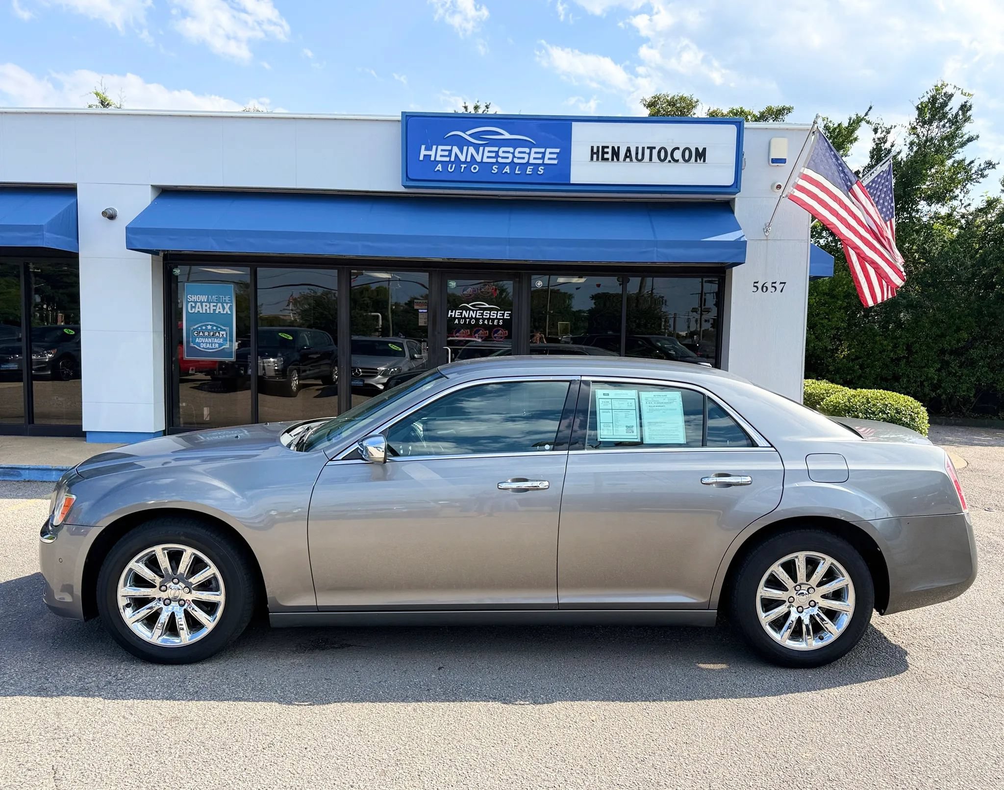 Used 2011 Chrysler 300 Limited RWD image 33